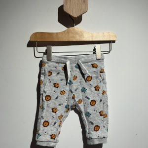 Pantalon jogging avec tête de lion et d'hippo Kiabi 6 mois