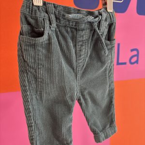 Pantalon velour cotelé vert Emile & Ida 6 mois